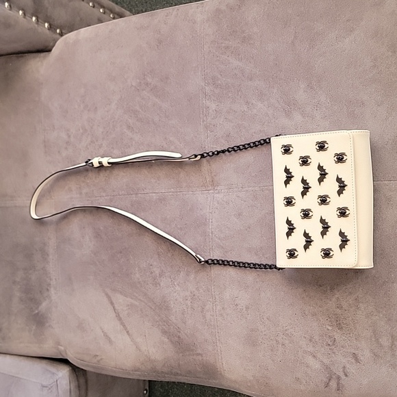 Betsey Johnson spider bat purse - Picture 3 of 10